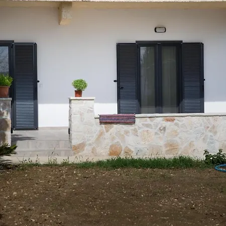 George'S Place Kastrosikia Exterior photo